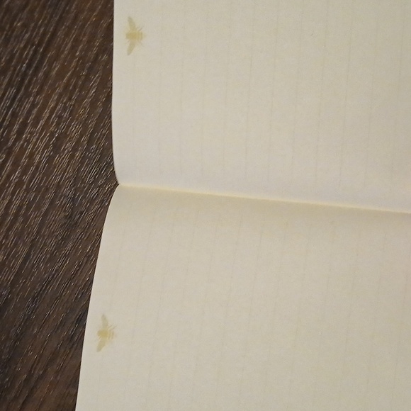 🩵Bumble bee notebook - Picture 4 of 6